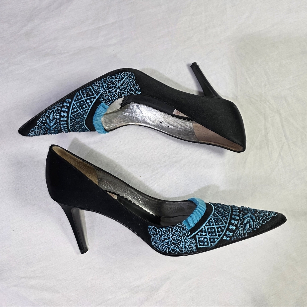 Vintage Red by Ramon Tenza Black Satin Stiletto Heels w/Turquise Embroidery. 7 - Picture 6 of 11